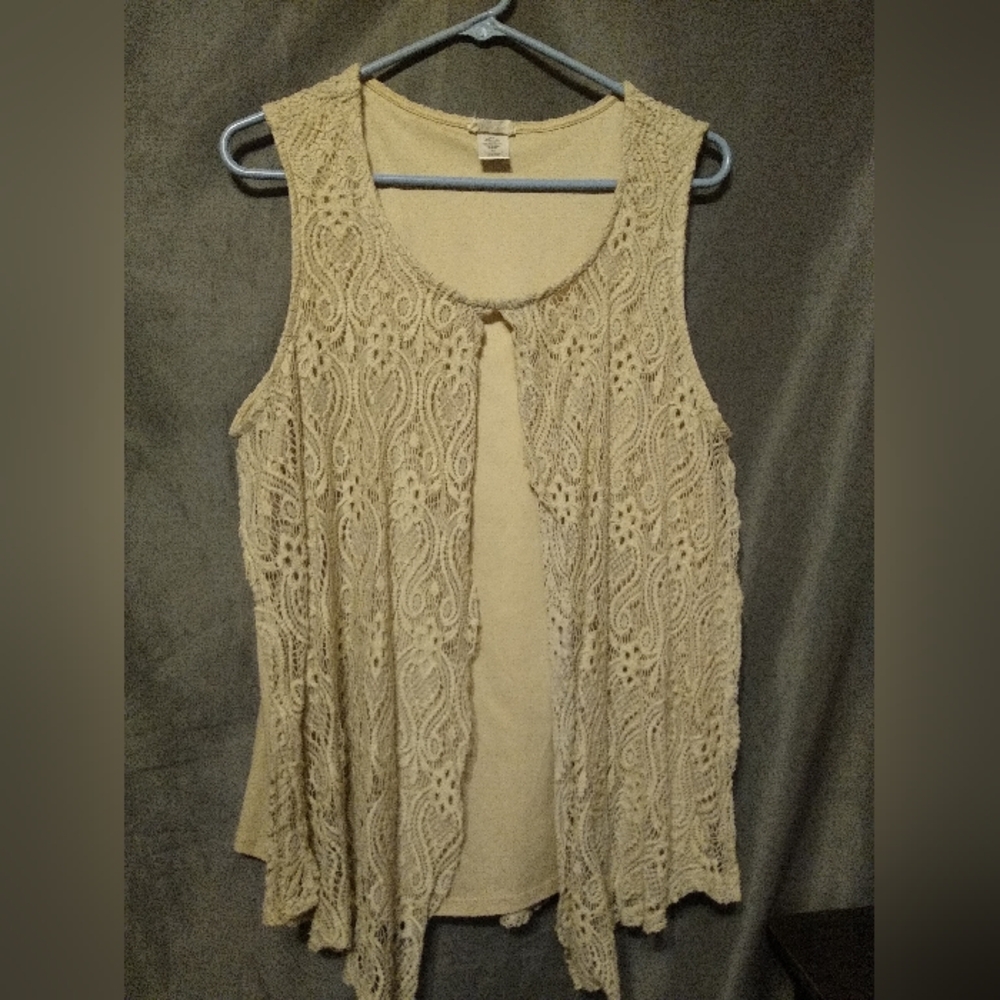 Brittany Black Embellished Lace Sleeveless Plus Size Crochet Top